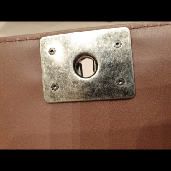 Chanel Large Boy Bag - Picture 4 of 16